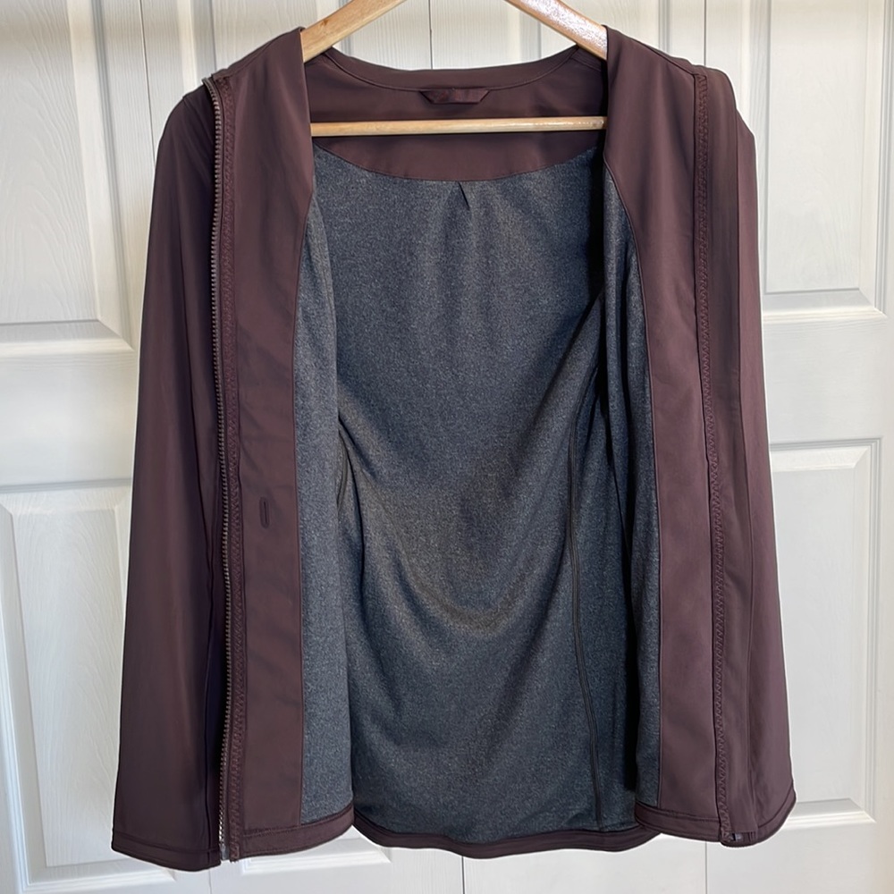 Lululemon Round Trip Jacket Size 6 - Picture 7 of 11